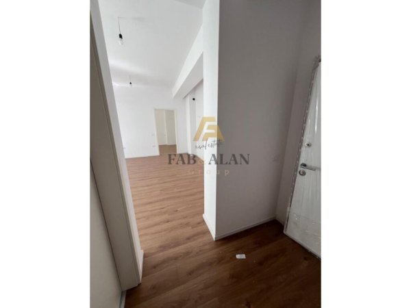 Tirane, shitet apartament 1+1 Kati 5, 65 m² 100.000 € (Ali Dem, rezidenca Kaimi)