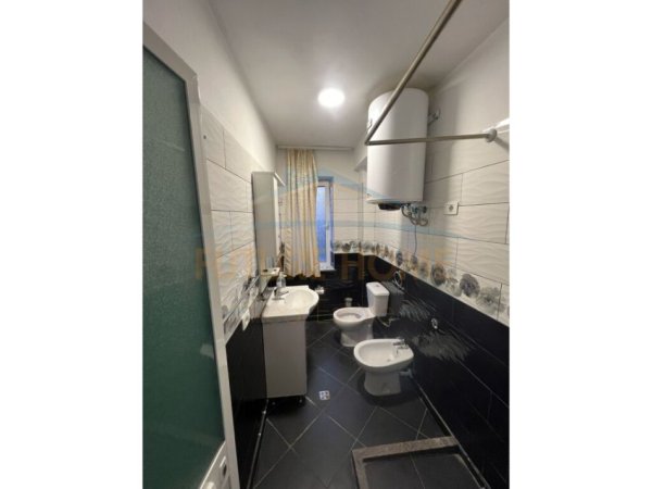 Tirane, shitet apartament 1+1 Kati 2, 56 m² 135.000 € (Shkolla e Bashkuar)