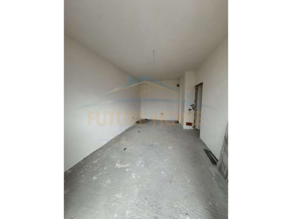 Tirane, shitet apartament 2+1 Kati 5, 78 m² 200.000 € (Mine Peza)