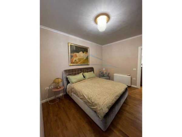 Tirane, shitet apartament 2+1 Kati 2, 116 m² 250.000 € (Liqeni i Thate)