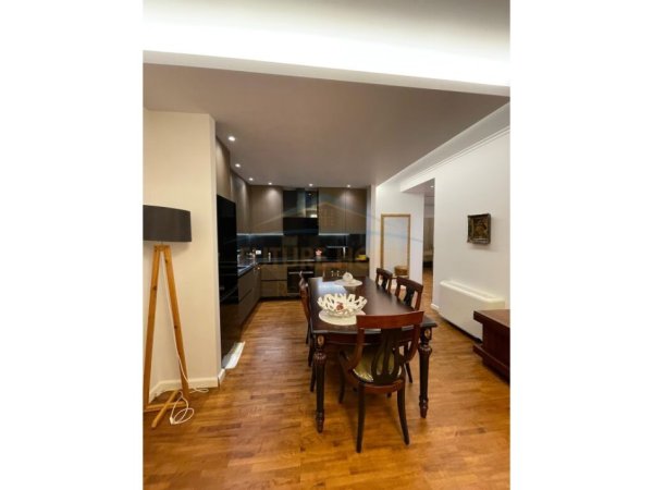 Tirane, shitet apartament 2+1 Kati 2, 116 m² 250.000 € (Liqeni i Thate)