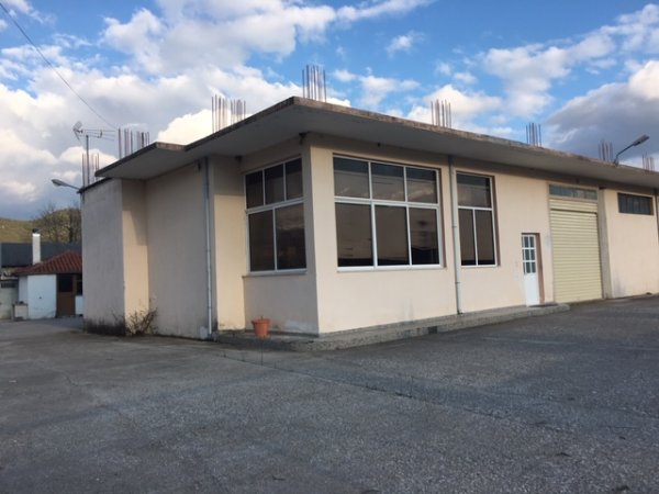 Gjirokaster, Shitet ambjent biznesi 275 m² , 99.000 Euro