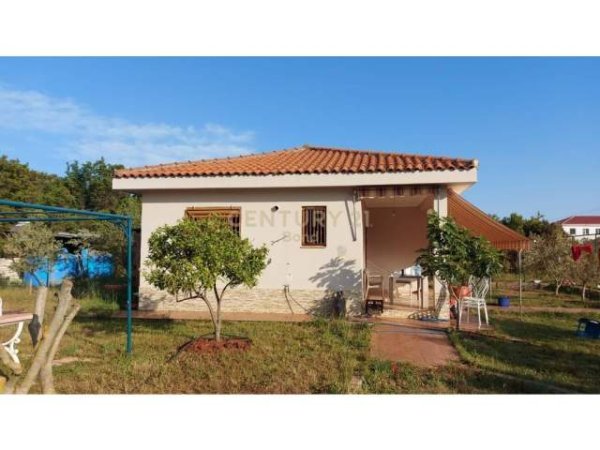 Himare, shes truall 732 m² 250.000 Euro (Jalë)