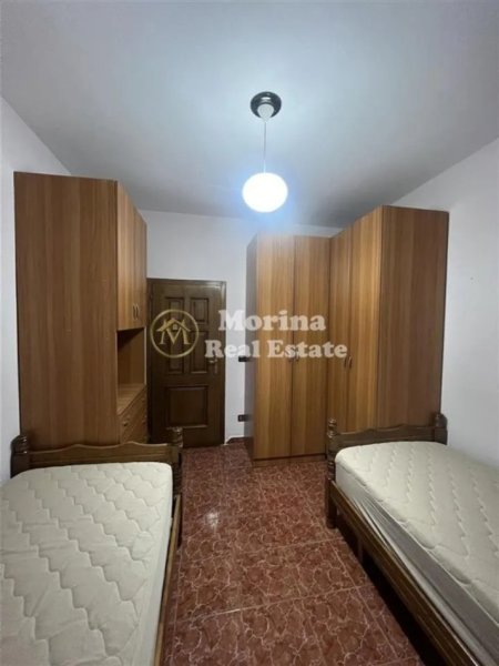 Tirane, jepet me qera apartament 2+1 Kati 1, 80 m² 500 € (Rruga Durresit)