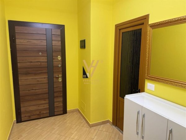 Tirane, jepet me qera apartament 2+1+Ballkon Kati 3, 95 m² 600 € (DON BOSKO)