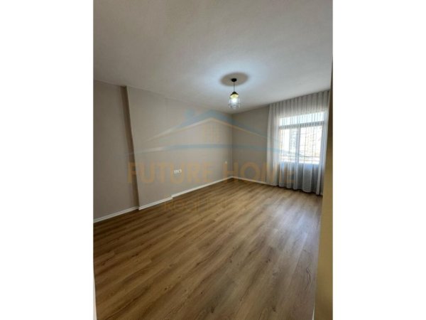 Tirane, shitet apartament 1+1 Kati 4, 78 m² 106.000 € (UNAZA RE)    UNA50122