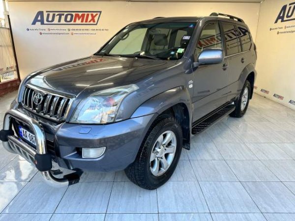 Tirane, shes xhip Toyota land cruiser Viti 2009, 20.900 Euro
