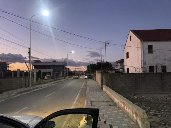 Tirane, shes toke 3.860 m² 100 Euro