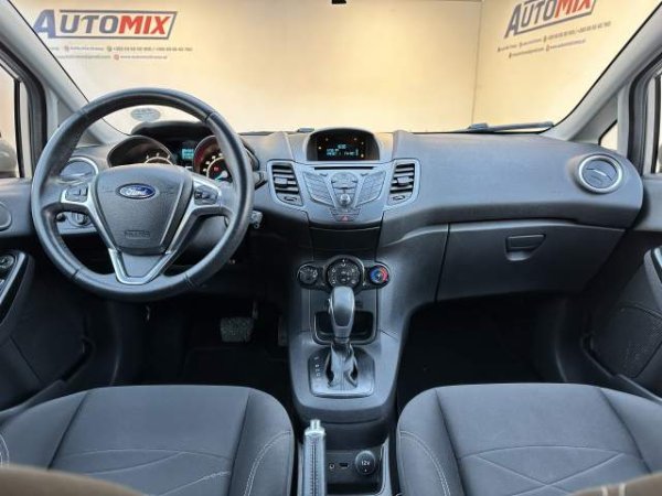 Tirane, shes makine Ford FIESTA Viti 2016, 7.900 Euro