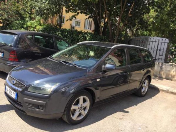 Tirane, shes makine Ford Focus Viti 2006, 3.000 Euro