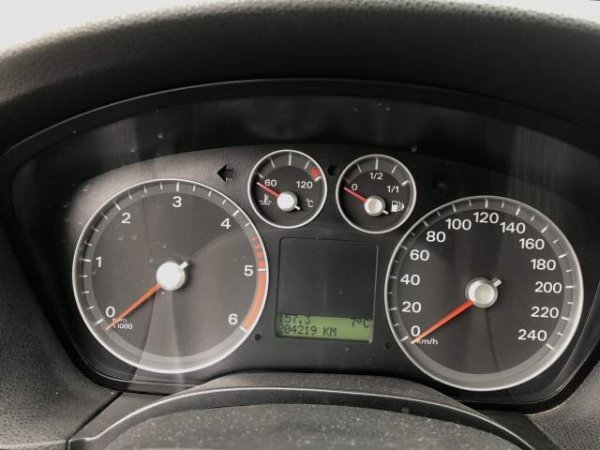 Tirane, shes makine Ford Focus Viti 2006, 3.000 Euro