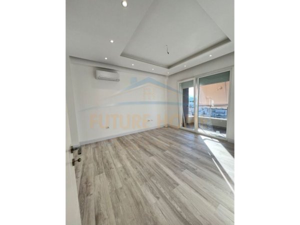 SHITET APARTAMENT 3+1 TEK KOMUNA E PARISIT