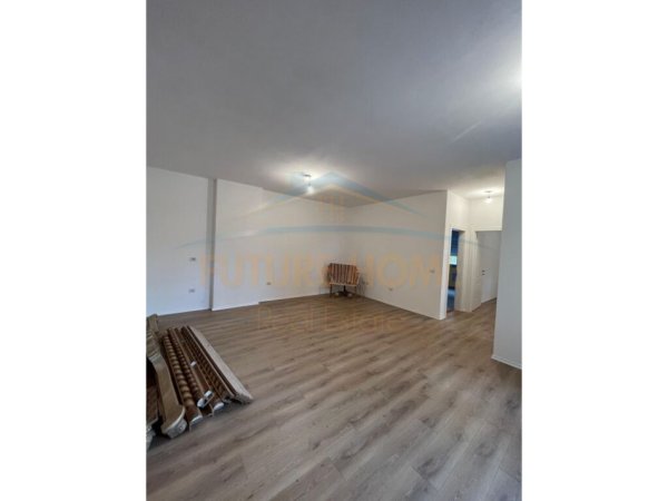 SHITET APARTAMENT 2+1 NE DON BOSKO, OBJEKT I RI