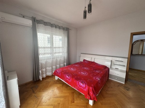 Tirane, jepet me qera Vile 2 Katshe Kati 2, 250 m² 1.700 € (Mjull Bathore prane Akacia Hill)