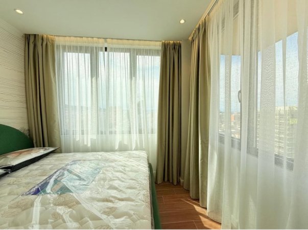 Tirane, jepet me qera apartament 1+1+Aneks Kati 11, 65 m² 1.000 € (Shallvaret)