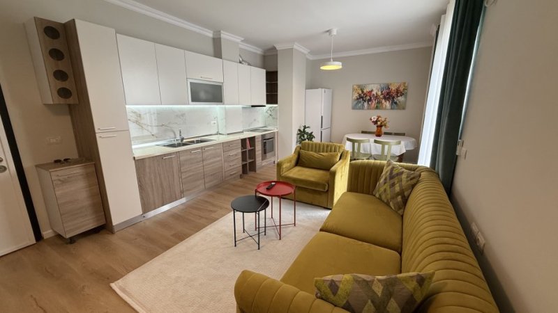 Tirane, jepet me qera apartament+verande | Penthouse 1+1 Kati 7, 84 m² 390 € (Fresk, te hotel Gaxherri)