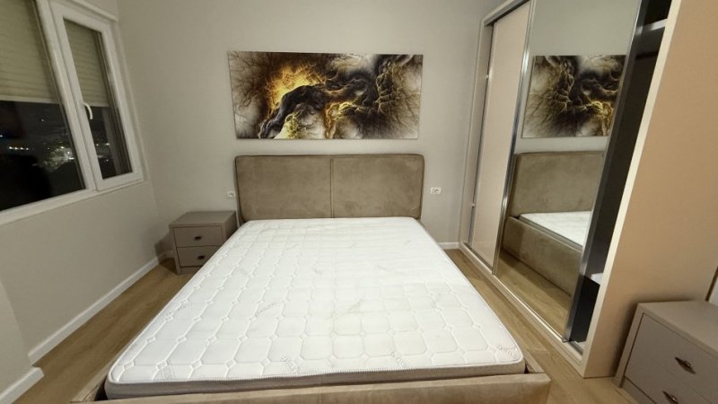 Tirane, jepet me qera apartament+verande | Penthouse 1+1 Kati 7, 84 m² 390 € (Fresk, te hotel Gaxherri)