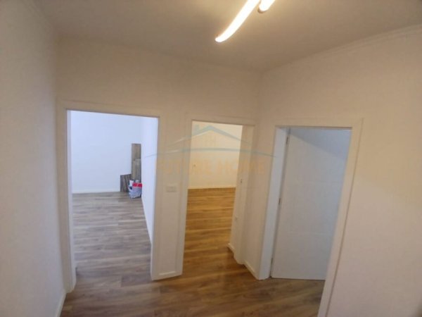 SHITET APARTAMENT 1+1 TEK ISH TREGU ELEKTRIK