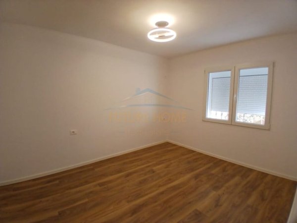 SHITET APARTAMENT 1+1 TEK ISH TREGU ELEKTRIK