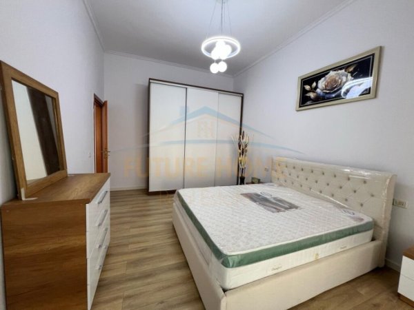 Shitet, Apartament 2+1, Unaza e Re, Tiranë