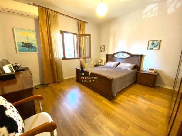 Tirane, shitet apartament 2+1+Ballkon Kati 3, 122 m² 210.000 € (VASIL SHANTO)