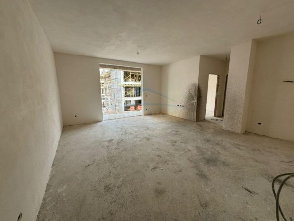 Tirane, shitet apartament 2+1+Ballkon Kati 2, 110 m² 173.800 € (Bulevrdi i Ri)