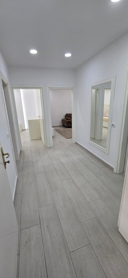 Tirane, shitet apartament 2+1+Aneks+Ballkon Kati 3, 83 m² 158.000 € (Rruga Ndre Mjeda)