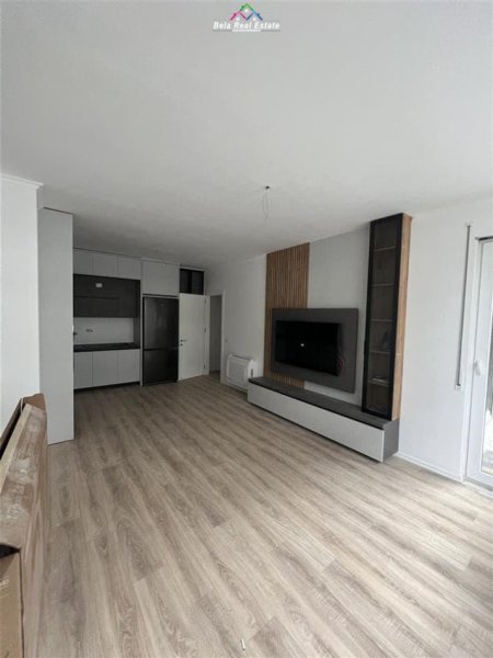Tirane, shes apartament 2+1 Kati 9, 93 m² 130.000 € (univers city)
