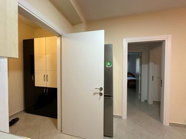 Tirane, jepet me qera apartament 2+1 Kati 3, 75 m² 550 € (Kodra e diellit)