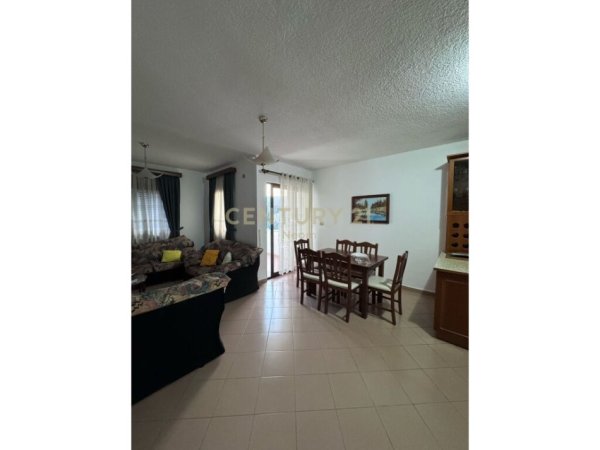 Tirane, jepet me qera apartament 2+1+Aneks+Ballkon Kati 7, 102 m² 900 € (Neom109952)