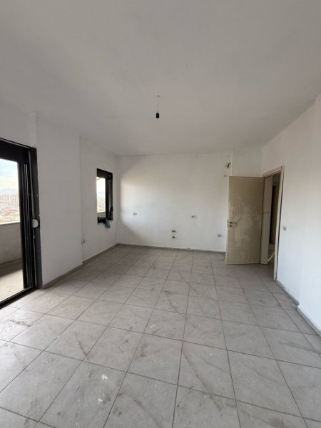 Tirane, shitet 3+1 Kati 8, 116 m² (casa italia)