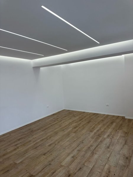 Tirane, shitet apartament 1+1 Kati 4, 65 m² 135.000 € (kodra e diellit)