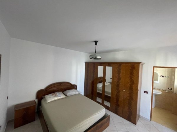 Tirane, jepet me qera apartament 2+1 Kati 5, 104 m² 550 € (astir)