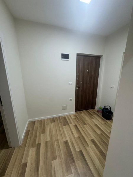 Tirane, shitet apartament 2+1+Ballkon Kati 3, 76 m² 154.000 € (tek Mine Peza)