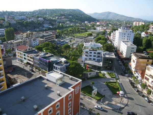 Tirane, shitet apartament 2+1+Ballkon , 86 m² 120.860 € (tek Rruga 5 Maji)