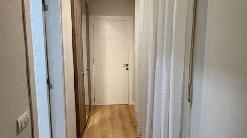 Tirane, shitet apartament 1+1 Kati 7, 84 m² 138.000 € (fresk)