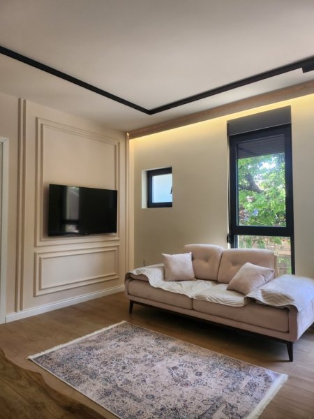 Korce, jepet me qera apartament 1+1 Kati 2, 62 m² 500 € (BULEVARDI SHEN GJERGJI Korce)
