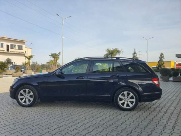 Fier, shitet makine karavan Mercedes-Benz C 200 CDI Viti 2010, 6500 Euro