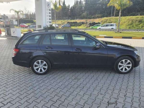 Fier, shitet makine karavan Mercedes-Benz C 200 CDI Viti 2010, 6500 Euro