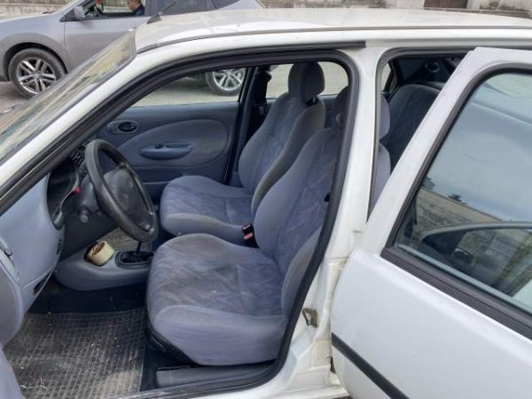 Tirane, shes makine Ford Fiesta Viti 1998, 1.200 Euro