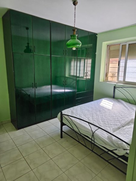 Tirane, jepet me qera apartament 1+1 Kati 2, 60 m² 450 € (Selvia)