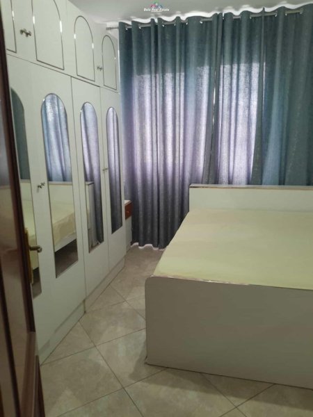 Tirane, jepet me qera apartament 2+1 Kati 7, 104 m² 600 € (rruga e kavajes)