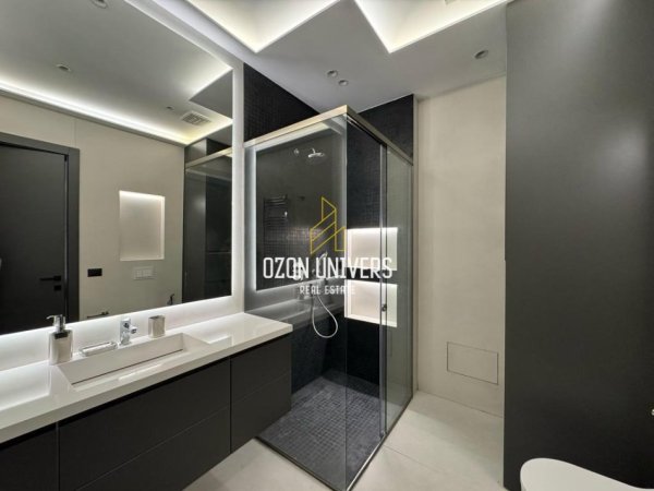Tirane, jepet me qera apartament 1+1+Ballkon Kati 3, 74 m² 900€ (Kompleksi Delijorgji, Rruga e Kavajës)
