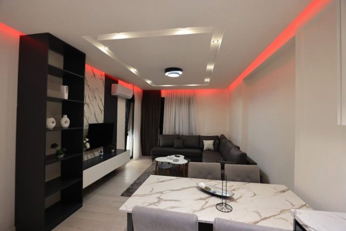 jepet me qera 2+1+Ballkon Kati 4, 600 € (TEODOR keko)