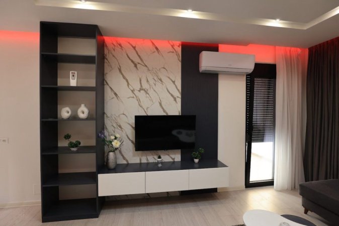 jepet me qera 2+1+Ballkon Kati 4, 600 € (TEODOR keko)