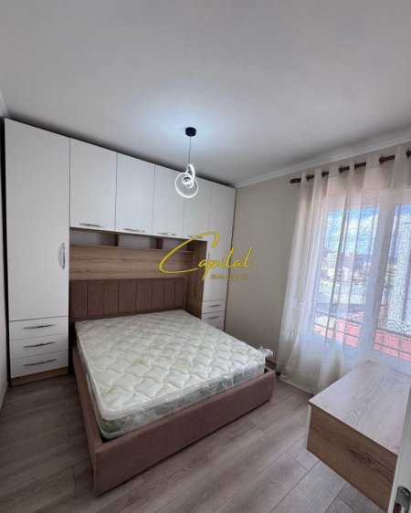 Tirane, jepet me qera apartament 2+1 Kati 5, 80 m² 500 € (SELITE)