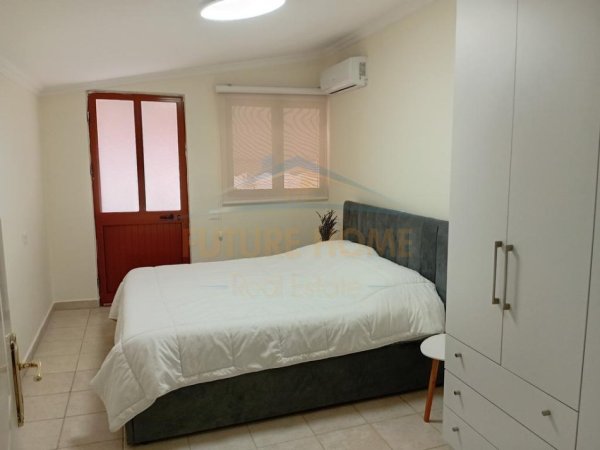 Tirane, jepet me qera apartament duplex Dublex Kati 1, 75 m² 600 € (Selvia), OPP50967