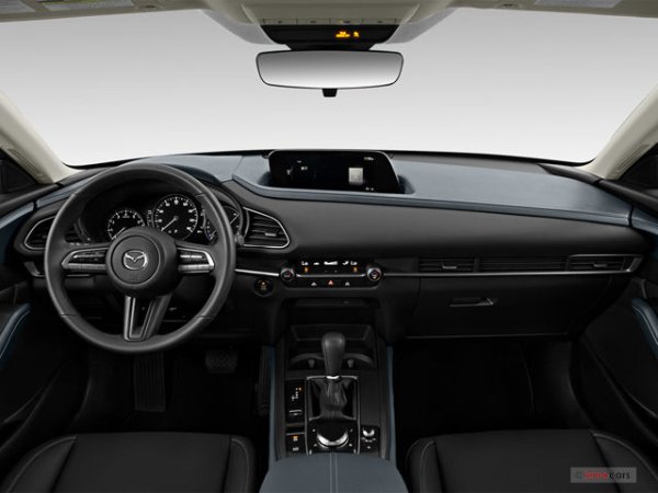Tirane, shitet xhip Mazda CX 30 Viti 2021, 23.500 Euro