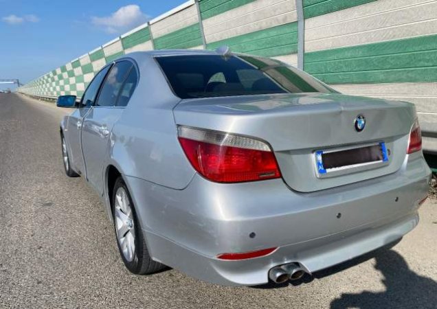 Durres, shes makine BMW 520I Viti 2005, 4.000 Euro