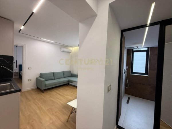 Tirane, jepet me qera apartament 1+1 Kati 1, 80 m² 500 € (harry fultz)